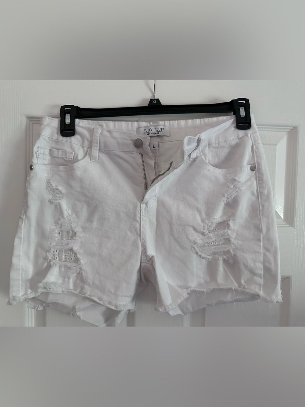 Judy Blue White Distressed Women's Denim Shorts L